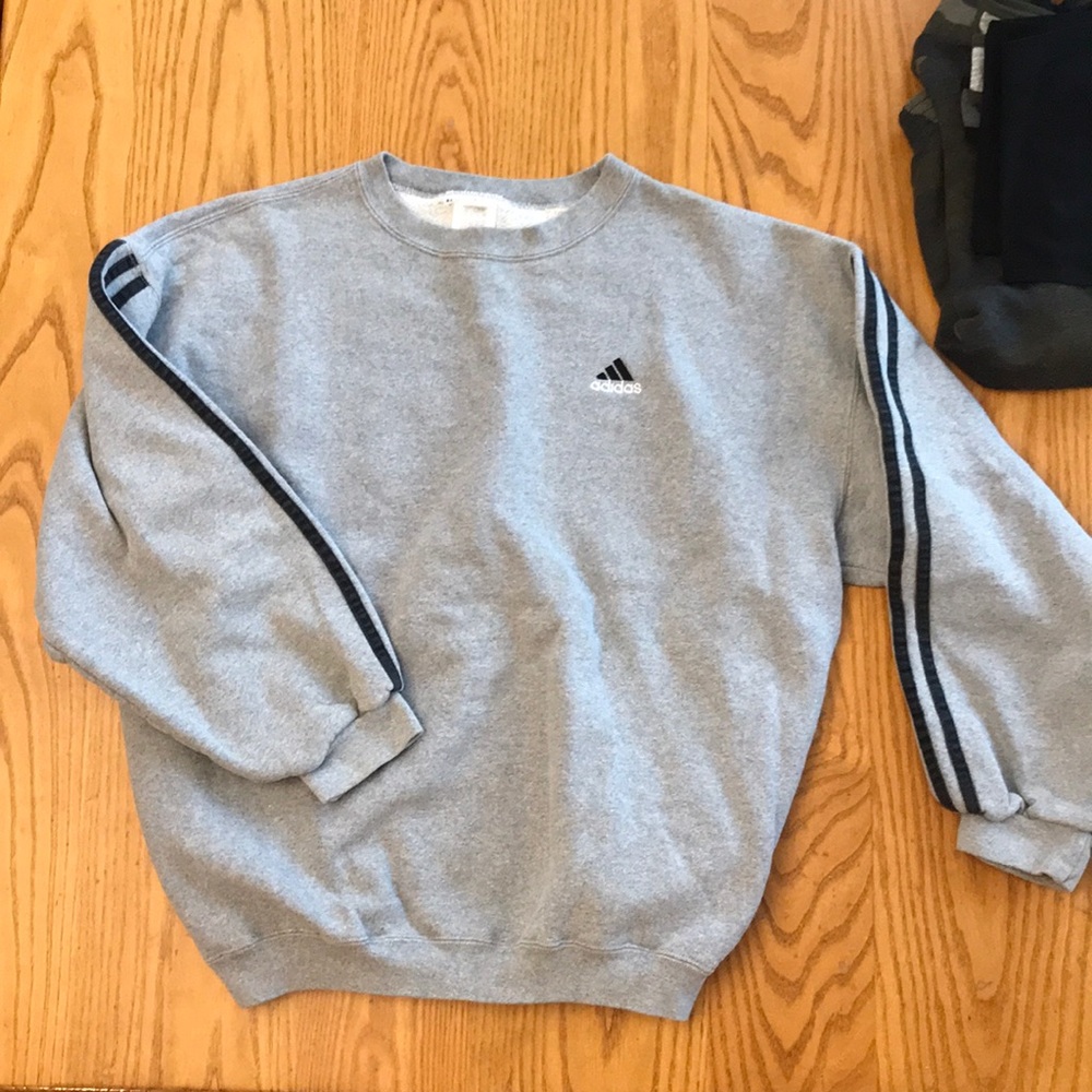 VINTAGE Adidas crewneck sweatshirt